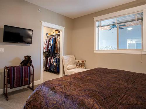 25-2444 York Avenue, Armstrong, BC - Indoor Photo Showing Bedroom