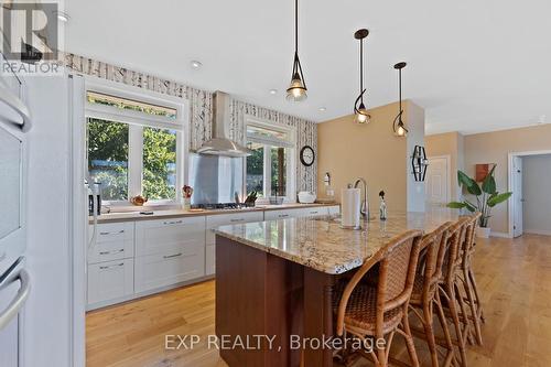 81 Beach Road, Tiny, ON - Indoor Photo Showing Kitchen