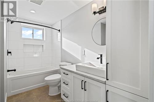 11 Ted'S Lane, Bass River, NB - Indoor Photo Showing Bathroom