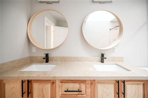 43 Mahony Avenue|Unit #1, Hamilton, ON - Indoor Photo Showing Bathroom