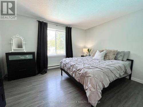 133 Shannonville Rd, Tyendinaga, ON - Indoor Photo Showing Bedroom
