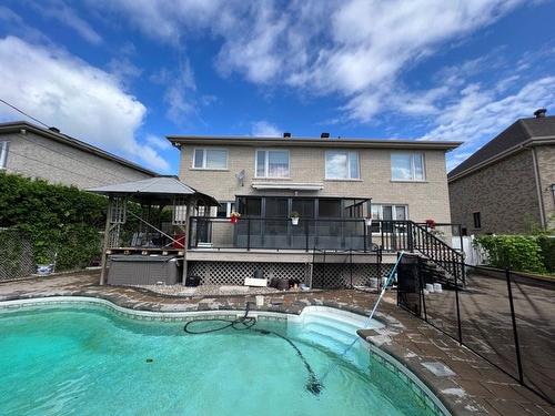 Cour - 264 Rue Baffin, Dollard-Des-Ormeaux, QC - Outdoor With In Ground Pool With Deck Patio Veranda