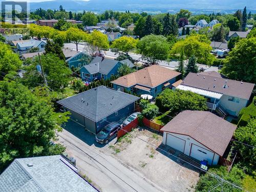 744/746 Sutherland Avenue, Kelowna, BC - Outdoor With View