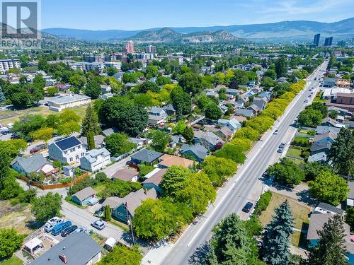 744/746 Sutherland Avenue, Kelowna, BC - Outdoor With View