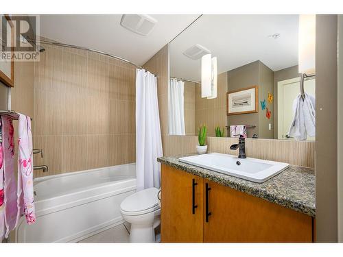 7343 Okanagan Landing Road Unit# 2307, Vernon, BC - Indoor Photo Showing Bathroom