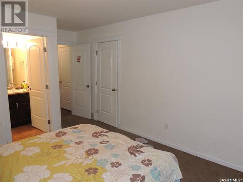 102 Hargreaves Green, Saskatoon, SK - Indoor Photo Showing Bedroom