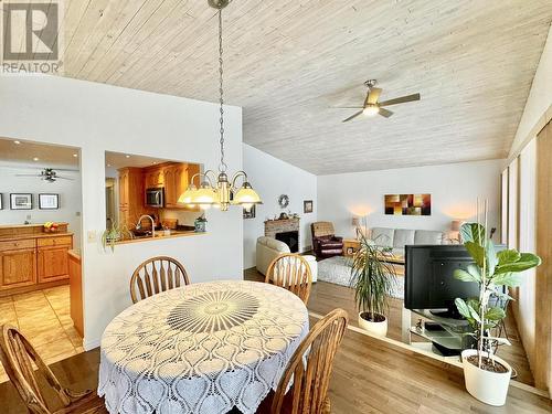 6476 Messner Road, Horse Lake, BC - Indoor Photo Showing Dining Room