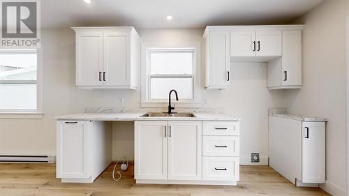 35 Lynch Place, St. John'S, NL - Indoor Photo Showing Kitchen