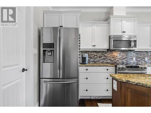 11014 Mountford Avenue, Summerland, BC - Indoor Photo Showing Kitchen With Stainless Steel Kitchen