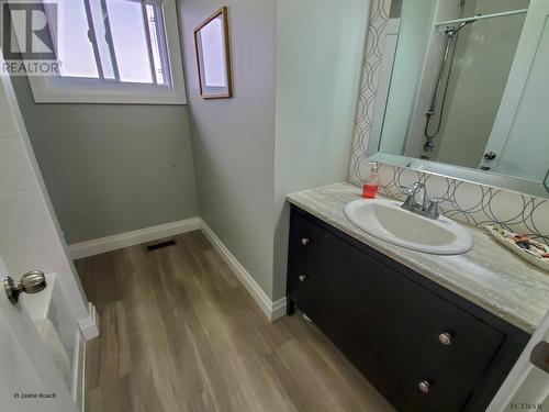 26 St Joseph Blvd, Belle Vallee, ON - Indoor Photo Showing Bathroom