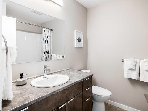 7050 Sha-Elum Dr, Lake Cowichan, BC - Indoor Photo Showing Bathroom