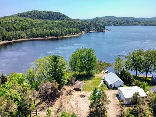 FaÃ§ade - 450 4E Rang S., Lac-Simon, QC - Outdoor With Body Of Water With View