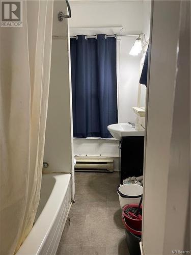 86-88 Lansdowne Avenue, Saint John, NB - Indoor Photo Showing Bathroom