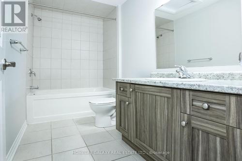 37 Sportsman Hill Street, Kitchener, ON - Indoor Photo Showing Bathroom