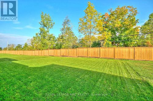 27 Beachwalk Crescent, Fort Erie, ON - Outdoor With Backyard