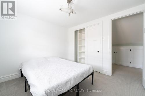 5901 Murray St, Niagara Falls, ON - Indoor Photo Showing Bedroom