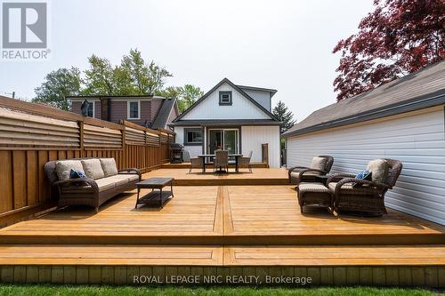 5901 Murray St, Niagara Falls, ON - Outdoor With Deck Patio Veranda With Exterior