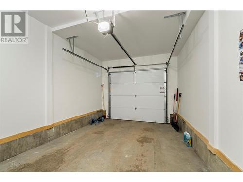 460 Feathertop Way, Big White, BC - Indoor Photo Showing Garage