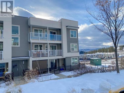 695 Academy Way Unit# 207, Kelowna, BC - Outdoor