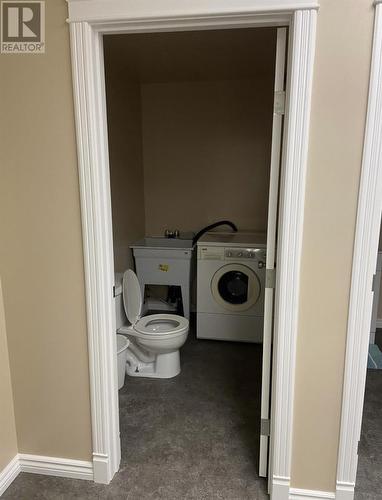 106-110 Peninsula Rd, Marathon, ON - Indoor Photo Showing Laundry Room