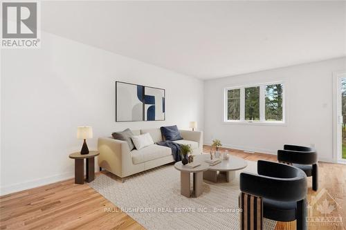 165 Darquise Street, Prescott And Russell, ON - Indoor Photo Showing Living Room