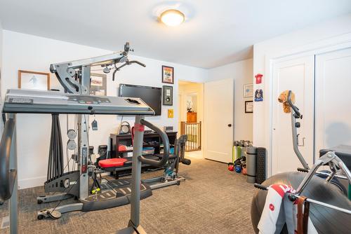 740 Prairie South Road, Castlegar, BC - Indoor Photo Showing Gym Room