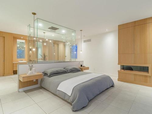 Master bedroom - 111 Rue Somerville, Montréal (Ahuntsic-Cartierville), QC - Indoor Photo Showing Bedroom