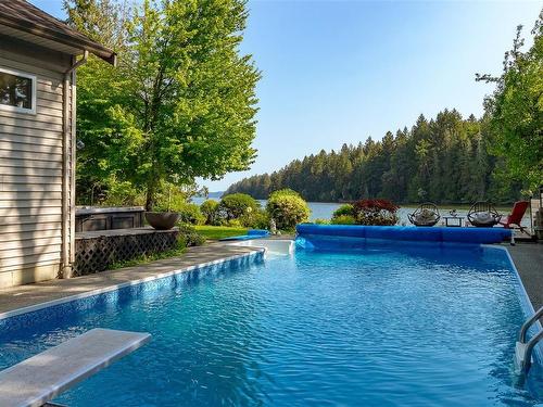 4712 Shell Beach Rd, Ladysmith, BC - Outdoor With In Ground Pool With Backyard