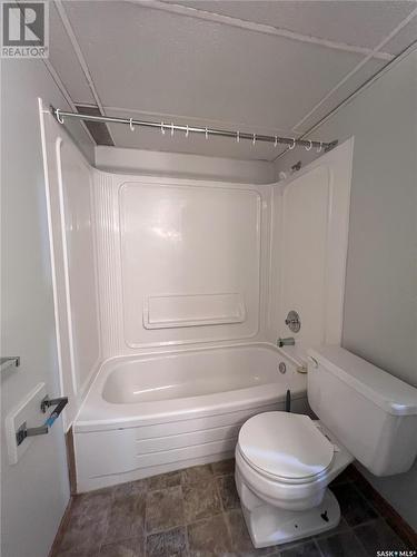 9043 Panton Avenue, North Battleford, SK - Indoor Photo Showing Bathroom