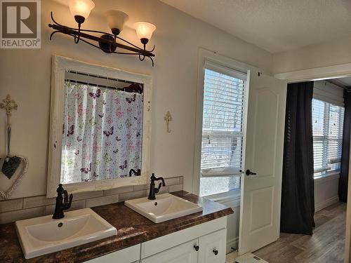 5306 49 Street, Pouce Coupe, BC - Indoor Photo Showing Bathroom