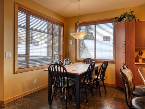 21-250 Strayhorse Road, Apex Mountain, BC - Indoor Photo Showing Dining Room