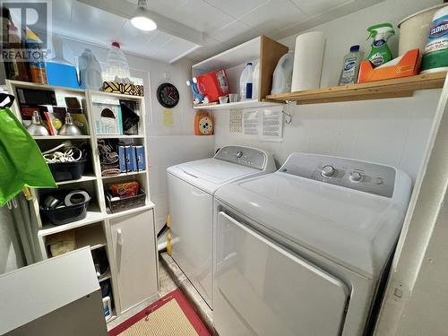 796 Vaughan Street, Quesnel, BC - Indoor Photo Showing Laundry Room