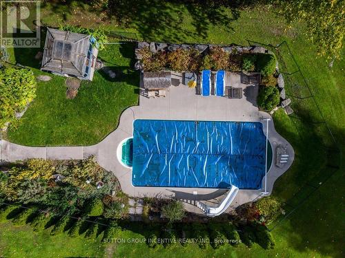 1043 Peter Street West St W, Oro-Medonte, ON - Outdoor With In Ground Pool