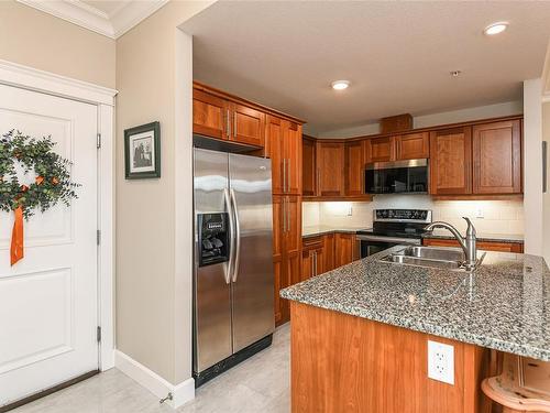 2102-44 Anderton Ave, Courtenay, BC - Indoor Photo Showing Kitchen With Double Sink