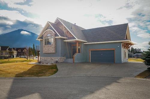 13 - 640 Upper Lakeview Road, Invermere, BC - Outdoor With Facade
