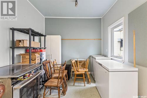 207 Royal Street, Imperial, SK - Indoor Photo Showing Laundry Room
