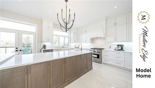 495 Masters Drive, Woodstock, ON - Indoor Photo Showing Kitchen With Upgraded Kitchen