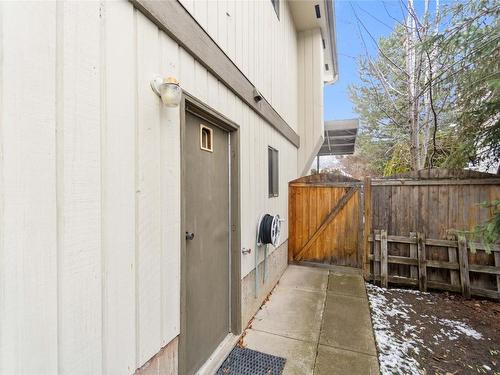 3003 11 Street, Vernon, BC - Outdoor With Exterior