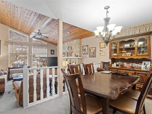 3003 11 Street, Vernon, BC - Indoor Photo Showing Dining Room