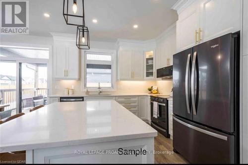 38 Mackenzie John Crescent, Brighton, ON - Indoor Photo Showing Kitchen With Upgraded Kitchen