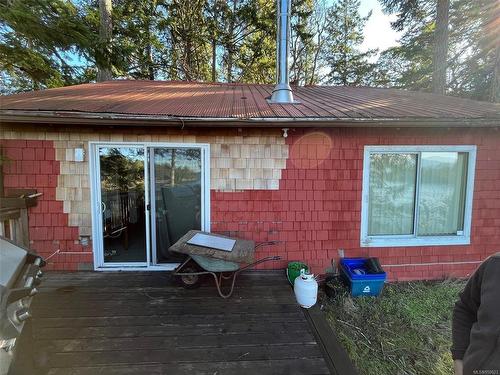324 Easthom Rd, Gabriola Island, BC - Outdoor With Exterior