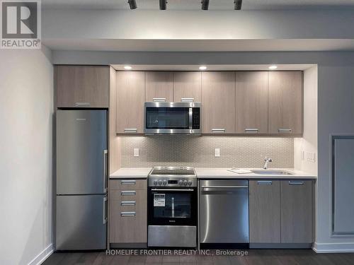 1005 - 99 John Street, Toronto, ON - Indoor Photo Showing Kitchen With Upgraded Kitchen