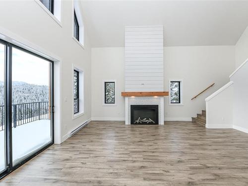 650 Arrowsmith Ridge, Courtenay, BC - Indoor With Fireplace