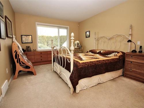 3-625 Barrera Road, Kelowna, BC - Indoor Photo Showing Bedroom