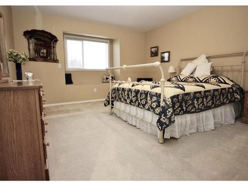 3-625 Barrera Road, Kelowna, BC - Indoor Photo Showing Bedroom