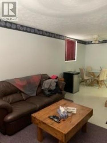 850 Burton Avenue, Sudbury, ON - Indoor Photo Showing Living Room