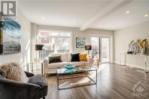 68 Prince Albert Street, Ottawa, ON - Indoor Photo Showing Living Room