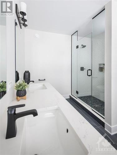 825 Gamble Drive, Russell, ON - Indoor Photo Showing Bathroom