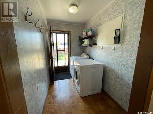 4701 Express Avenue, Macklin, SK - Indoor Photo Showing Bedroom