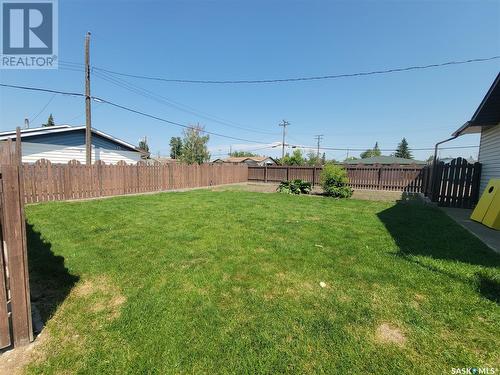 4701 Express Avenue, Macklin, SK - Outdoor